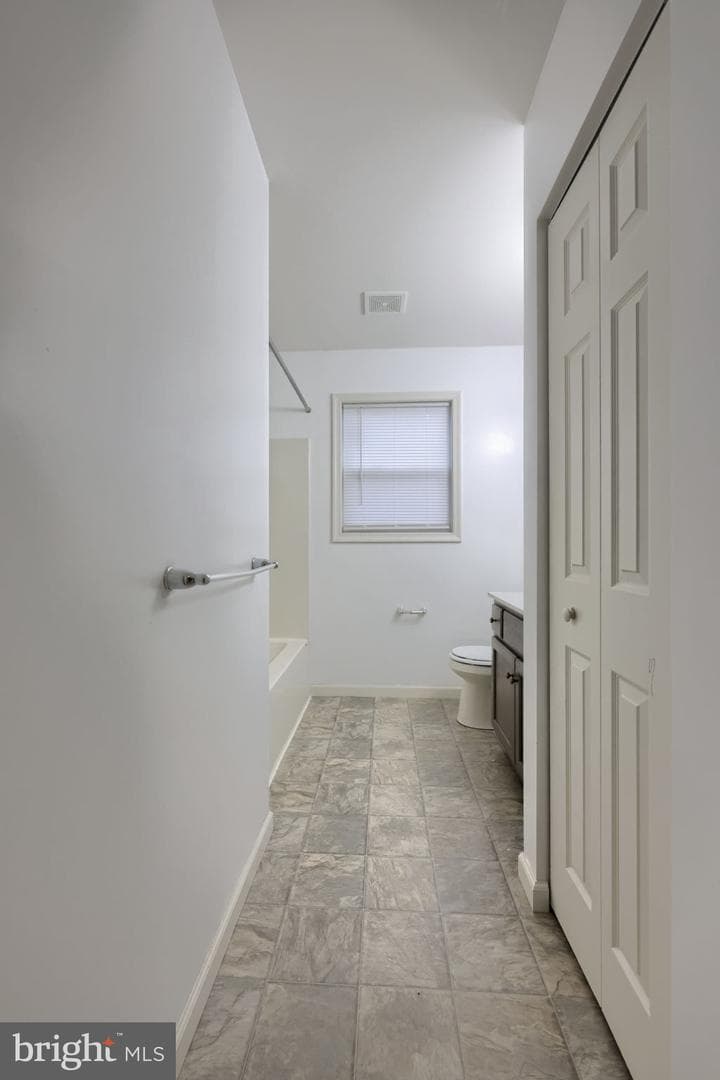 10 Hillside Drive photo 21