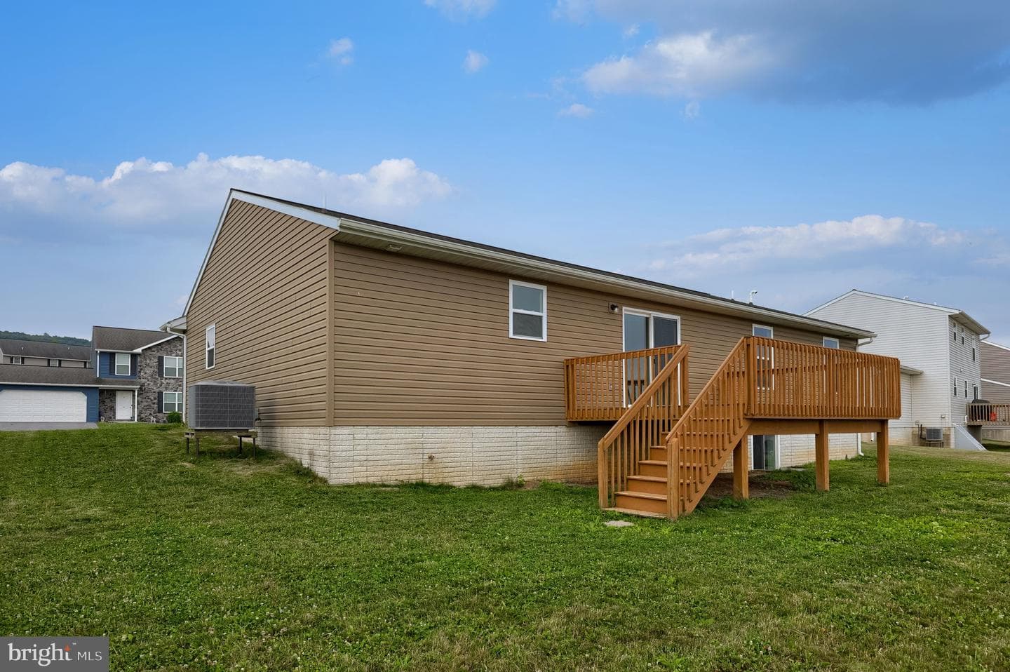 10 Hillside Drive photo 31