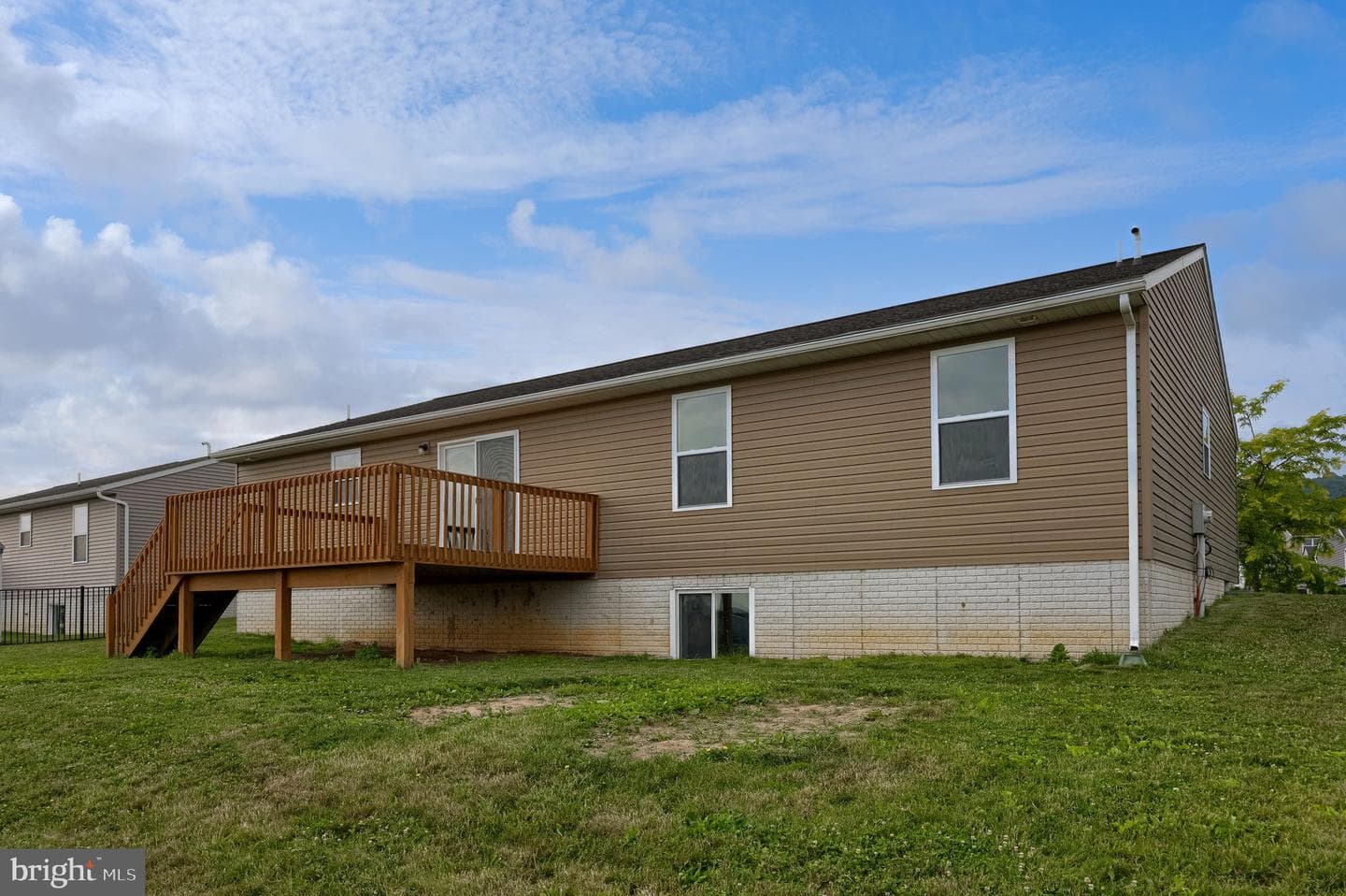 10 Hillside Drive photo 32