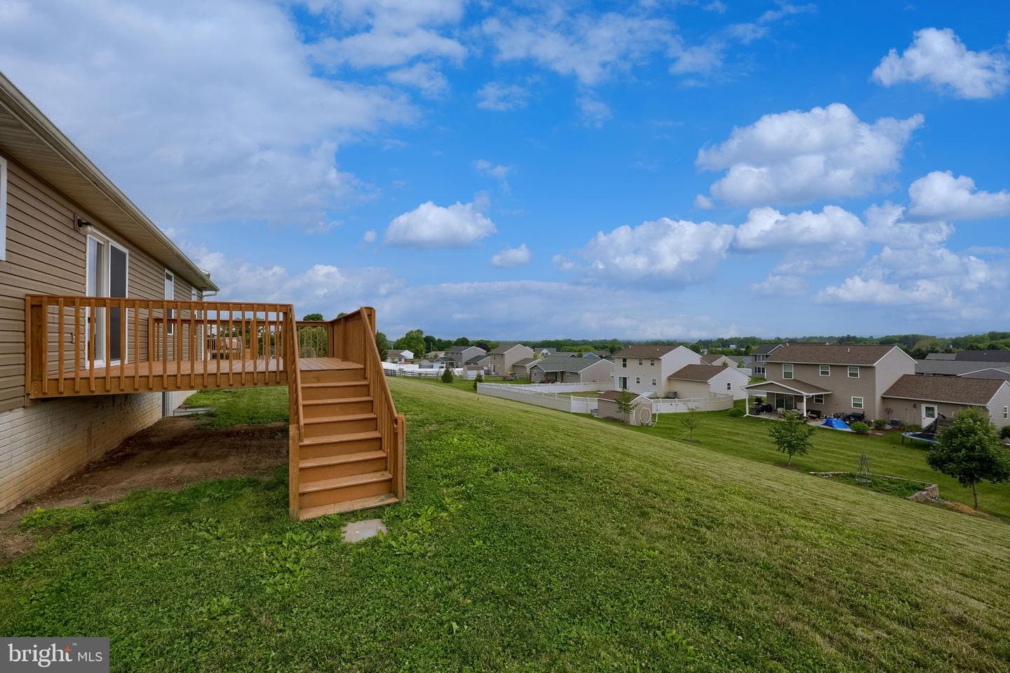 10 Hillside Drive photo 33