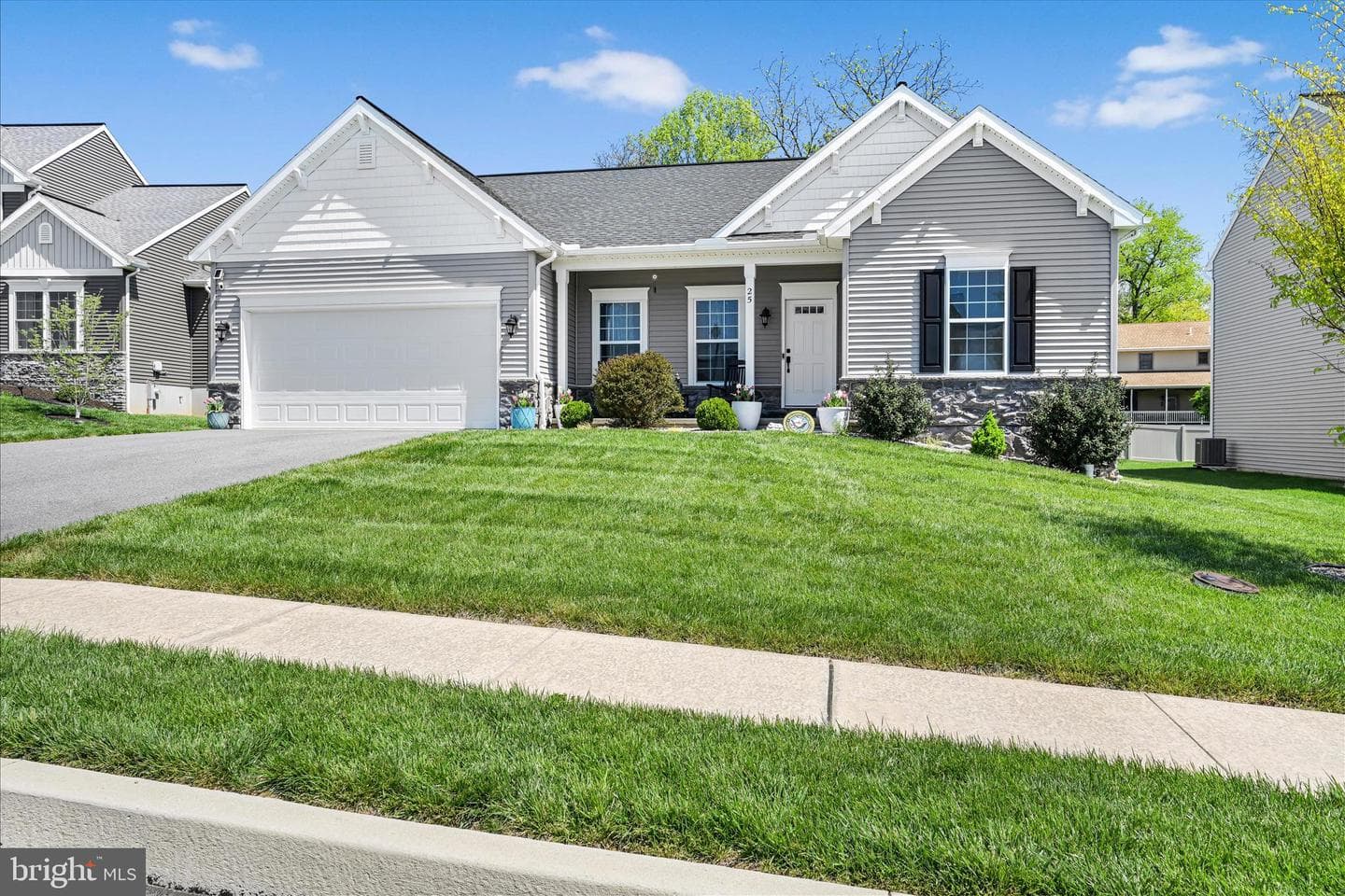 25 Creekside Drive photo 37