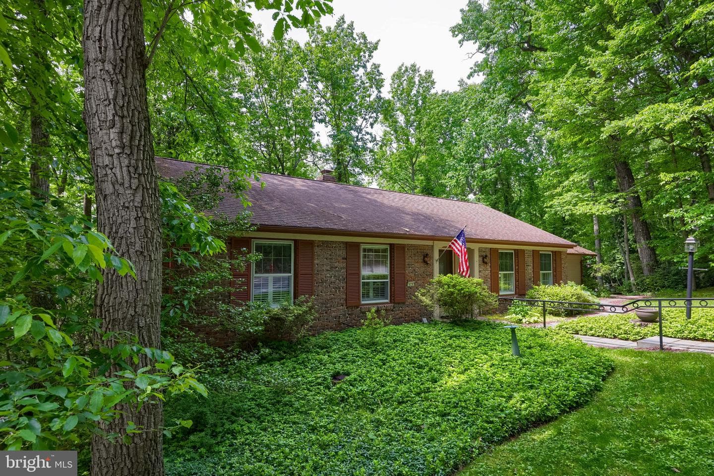 419 Lancaster Avenue photo 3