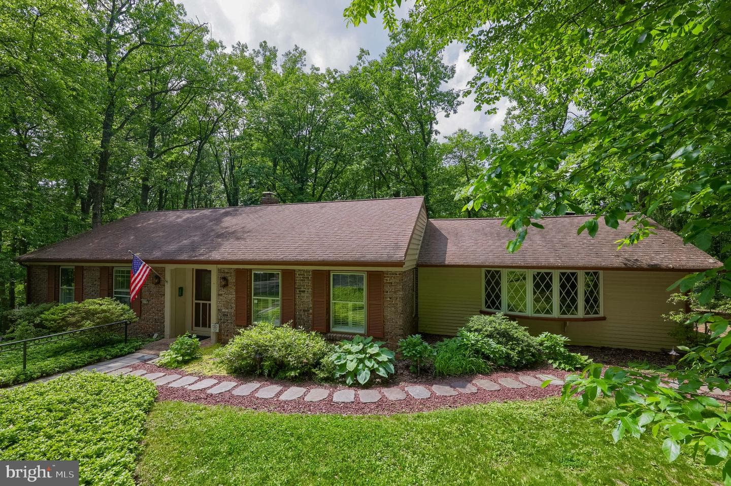 419 Lancaster Avenue photo 4