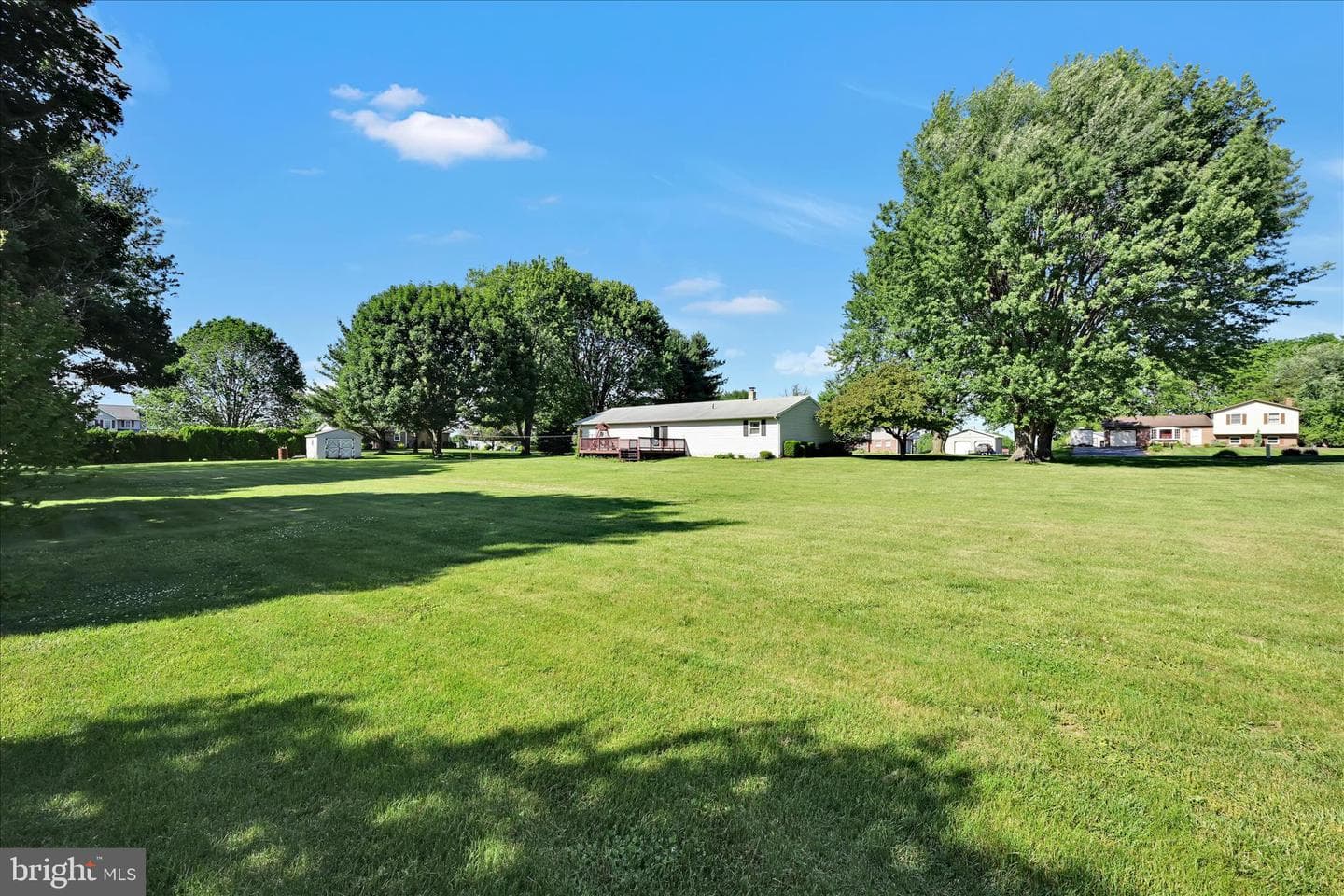 685 Wedgewood Drive photo 30