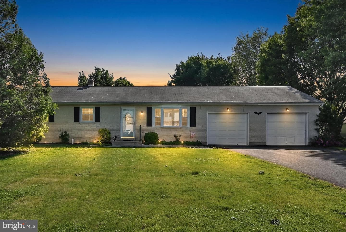 685 Wedgewood Drive photo 4