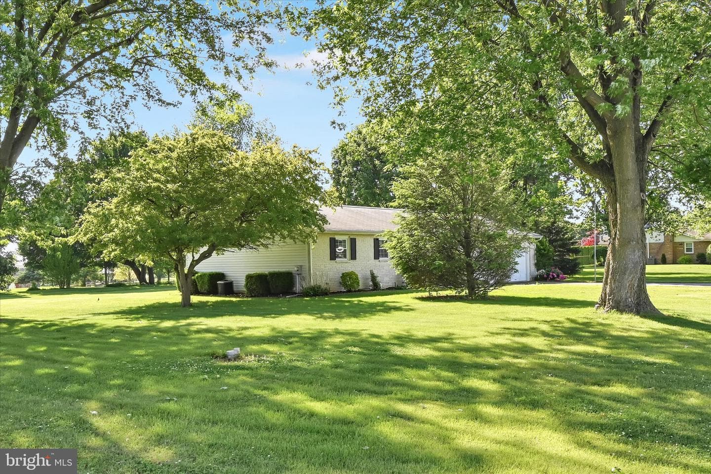 685 Wedgewood Drive photo 6