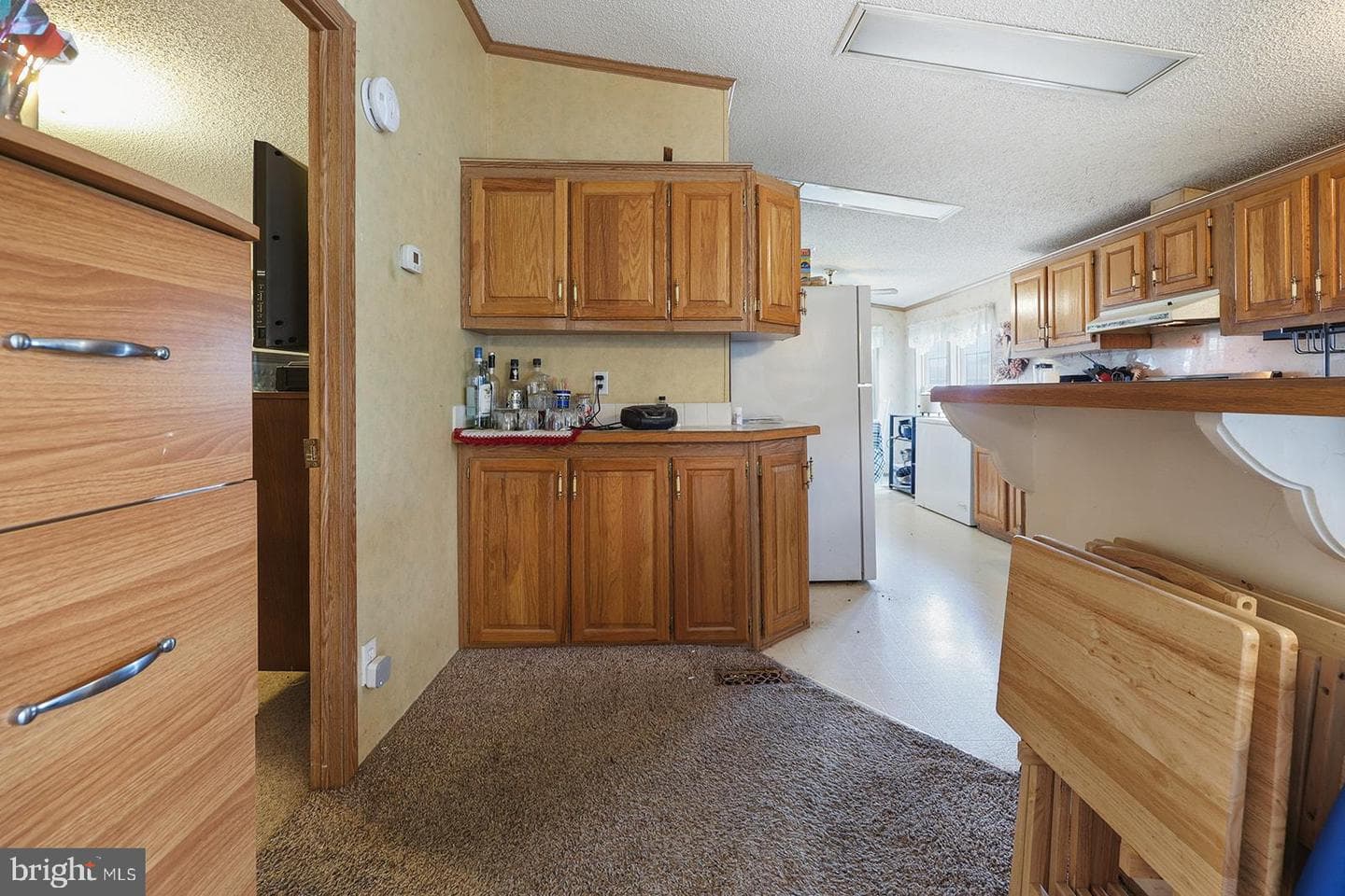 664 W Cedar Street photo 13
