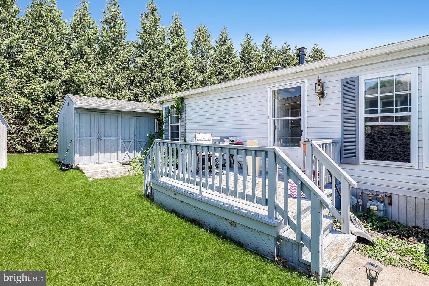 664 W Cedar Street photo 3