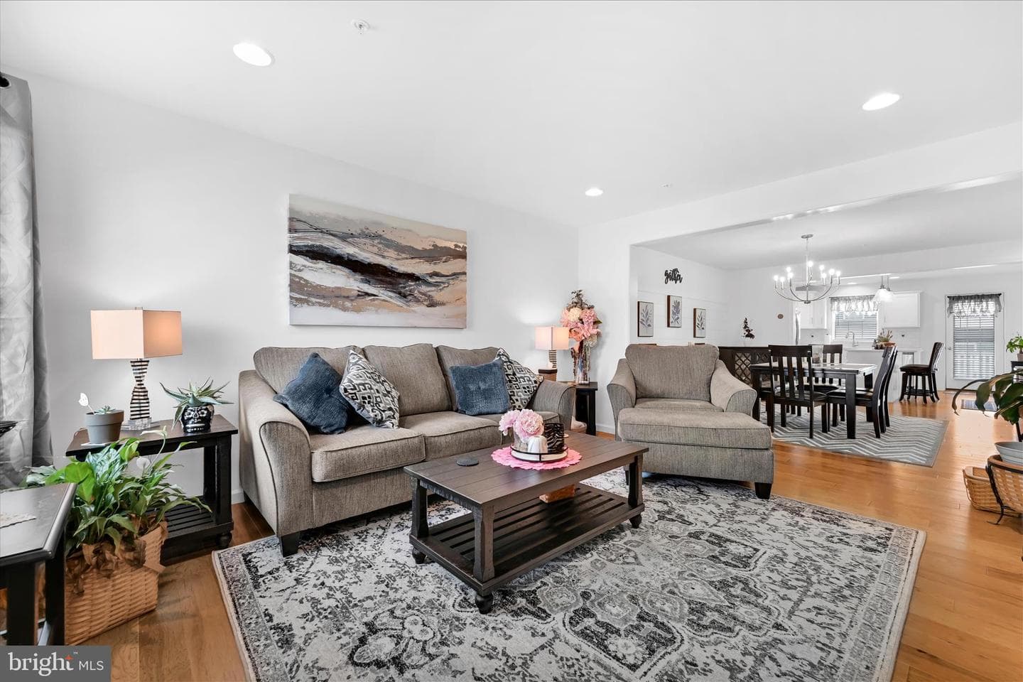 239 Highland Court photo 4