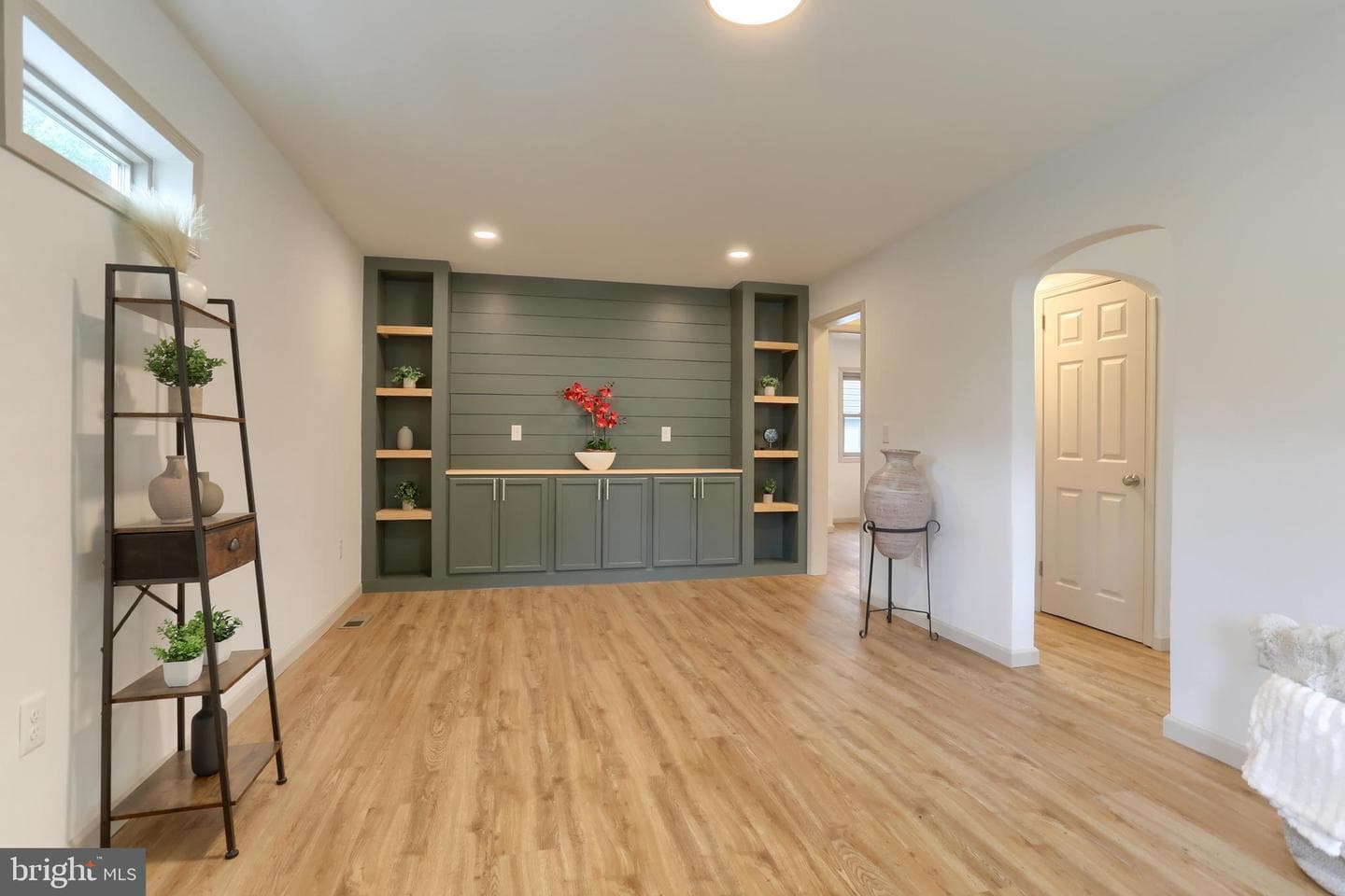 455 Beechwood Avenue photo 8