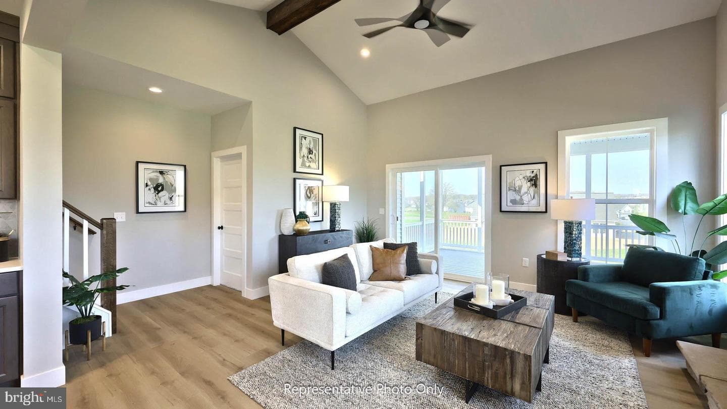 48 Canterbury Lane photo 23