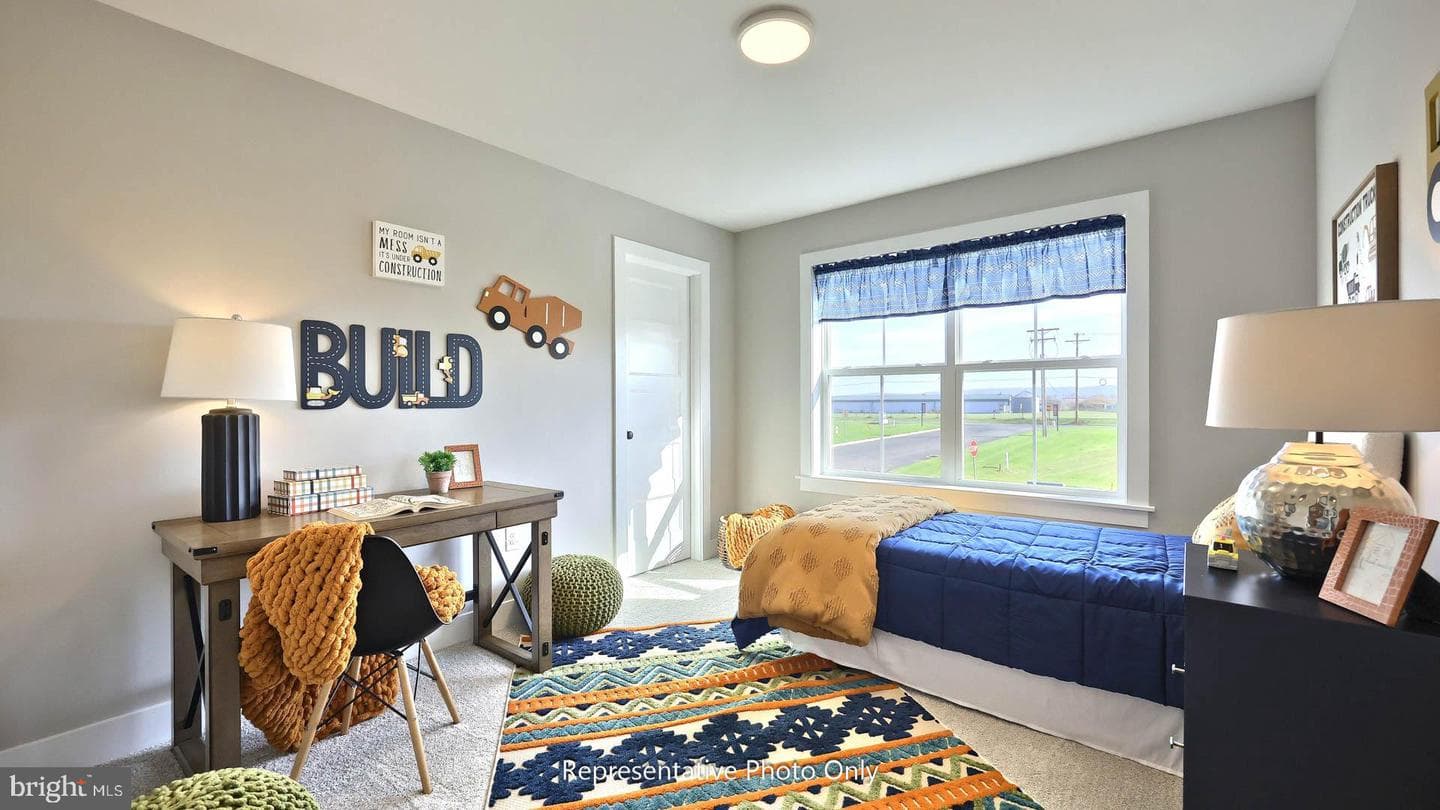 46 Canterbury Lane photo 33