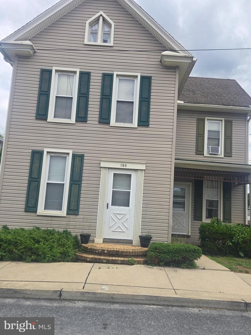 130 N Railroad Street, Annville