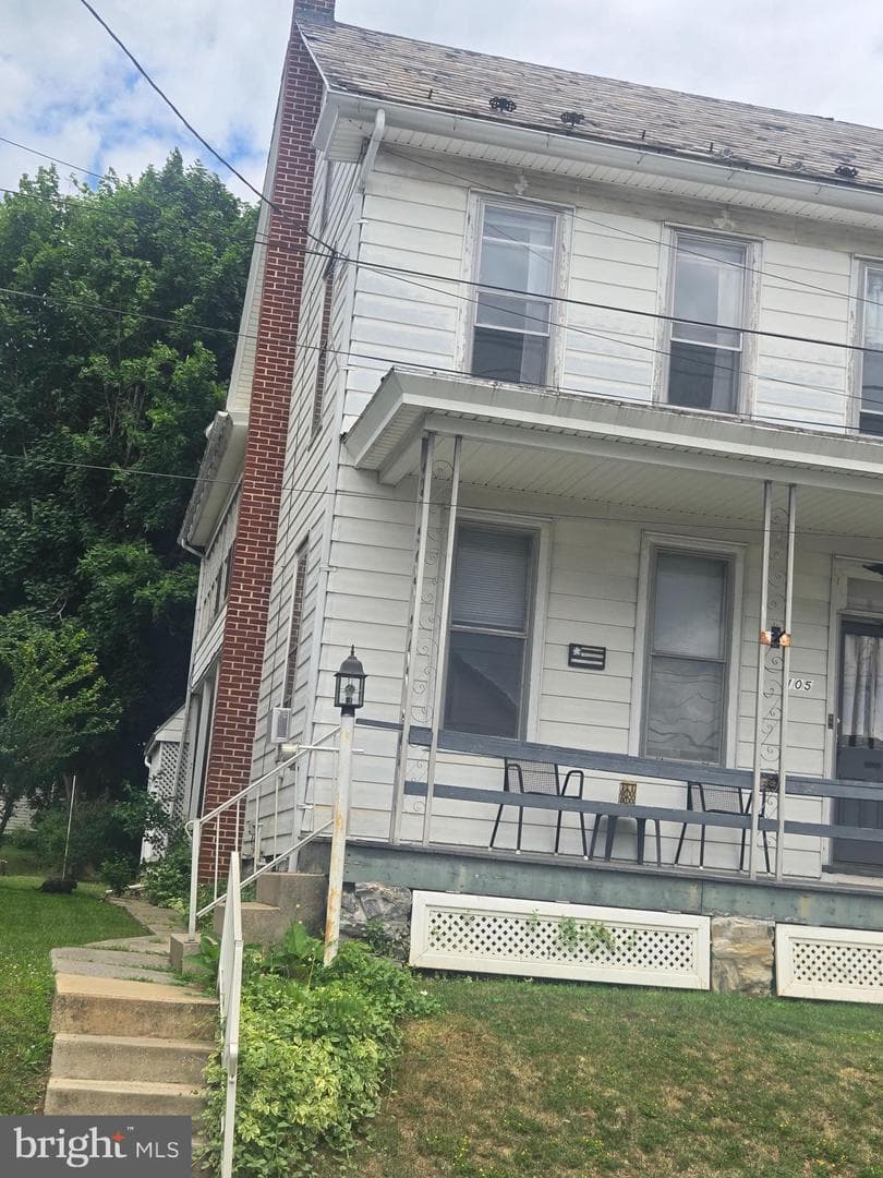 105 W Sheridan Avenue, Annville
