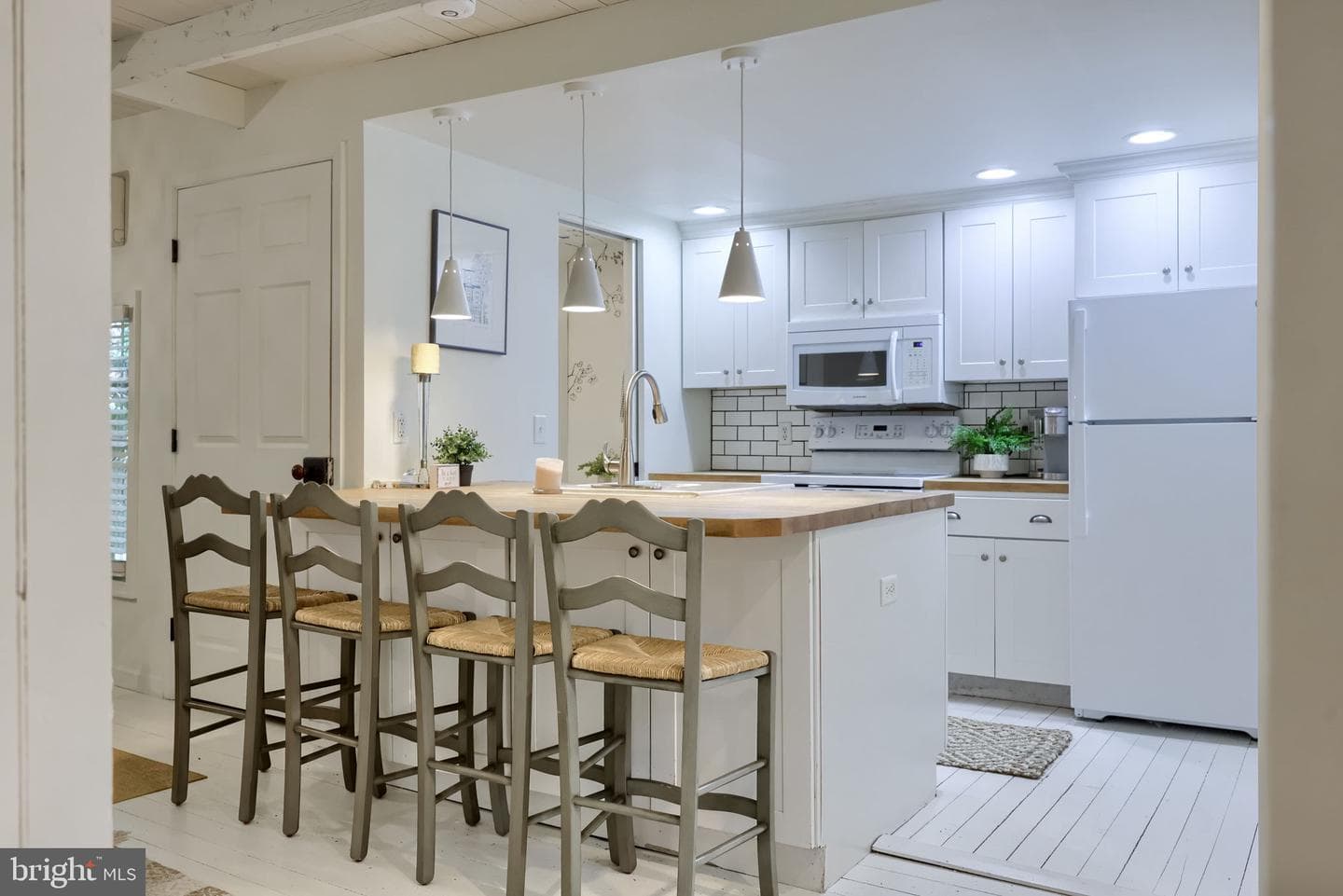 411 2nd Street photo 26