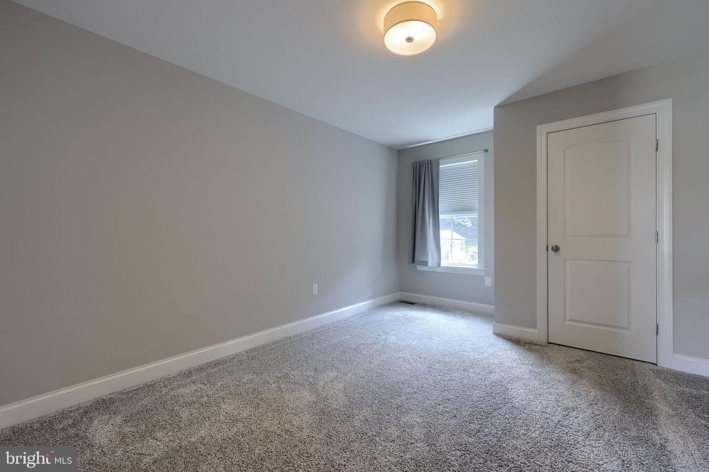 168 Forge Drive photo 37