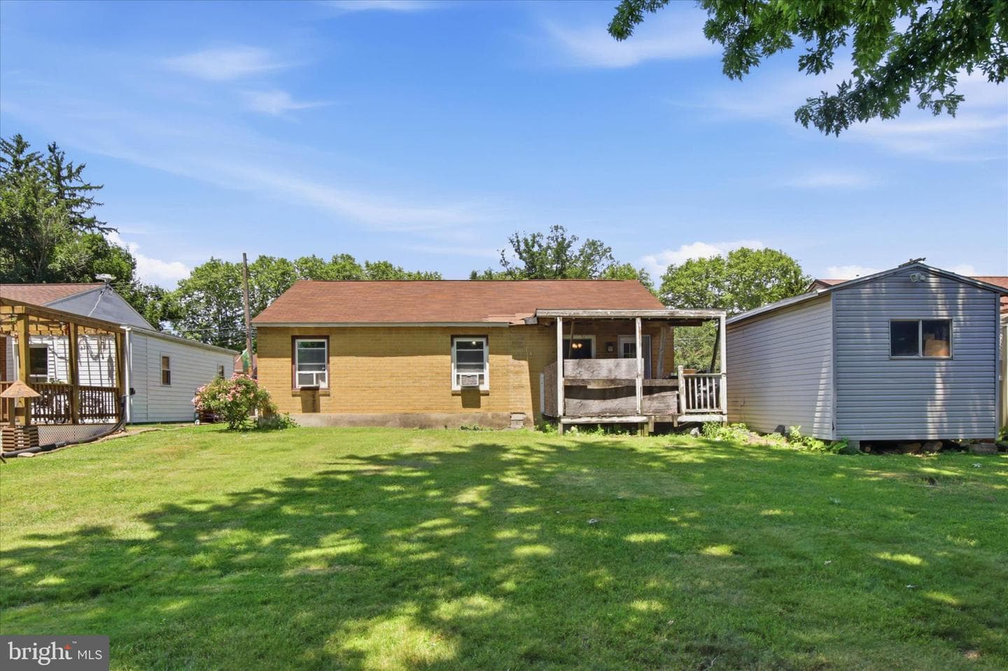 1110 Victor Street photo 21