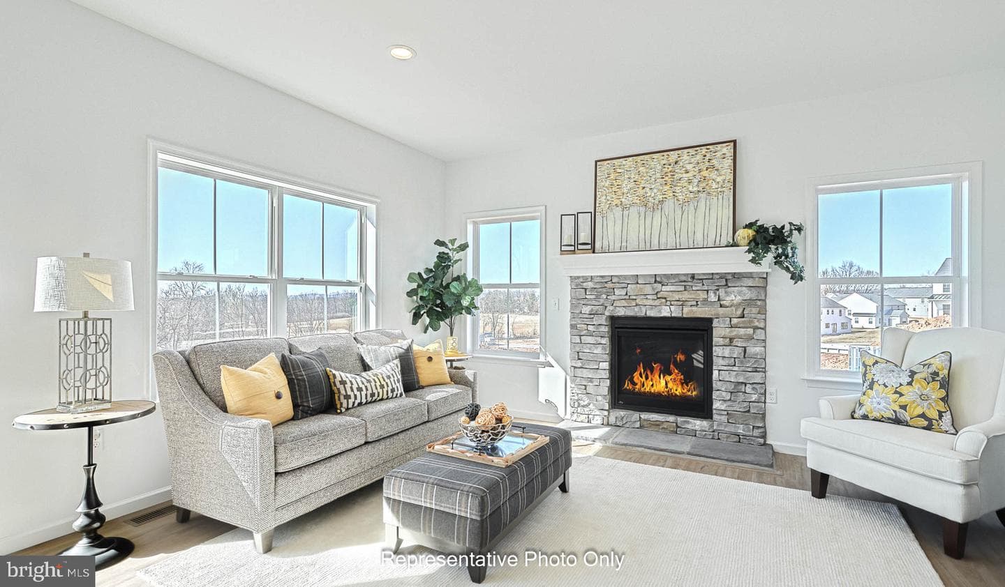 127 Alexandria Drive photo 11