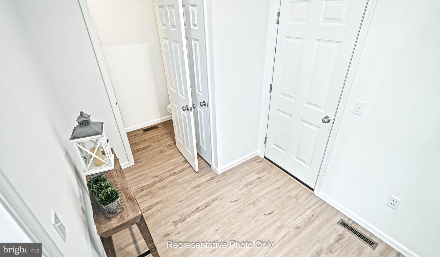 127 Alexandria Drive photo 13