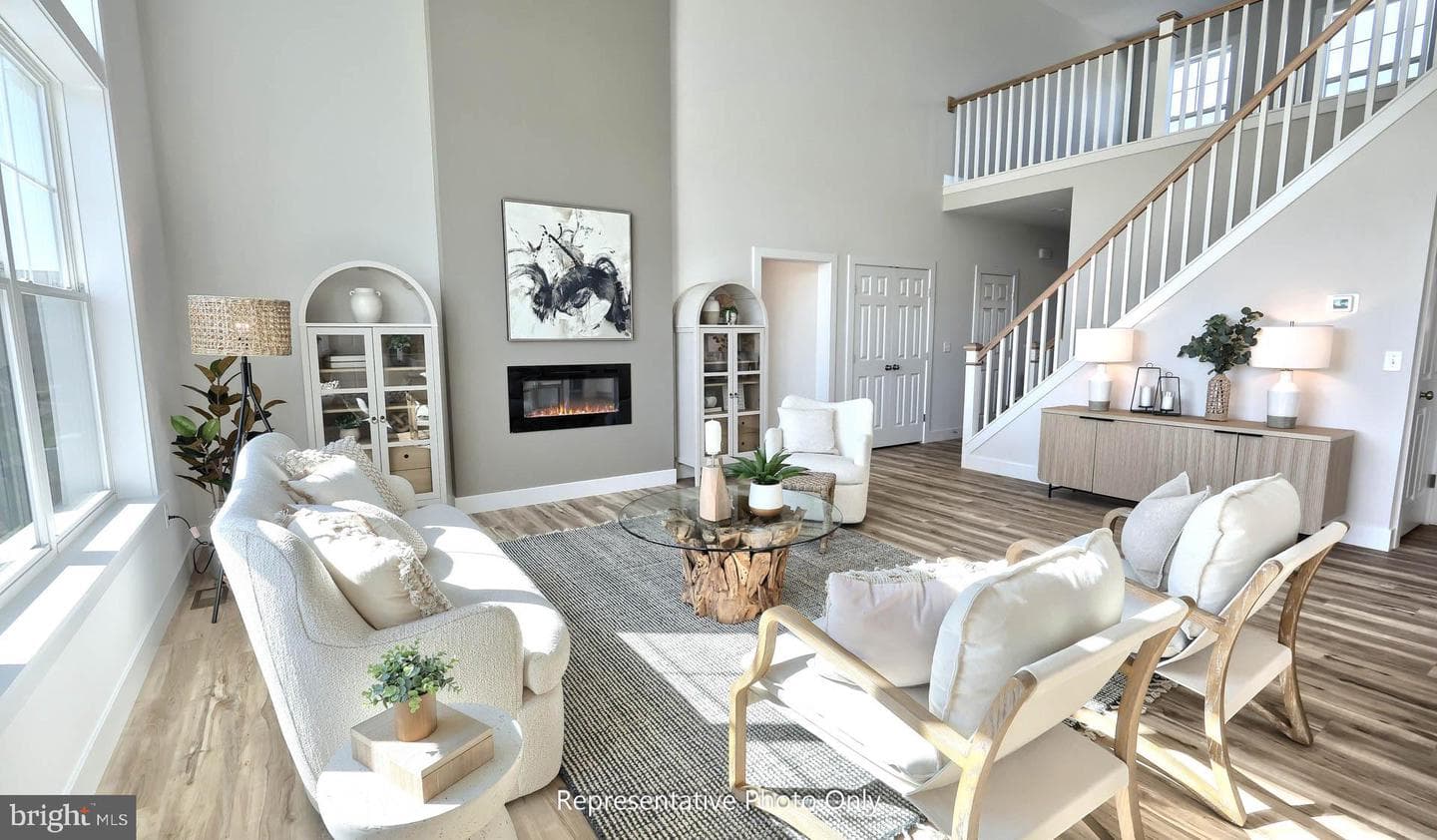 125 Alexandria Drive photo 14