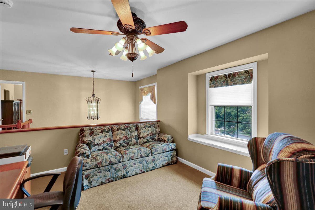 128 Macintosh Drive photo 27