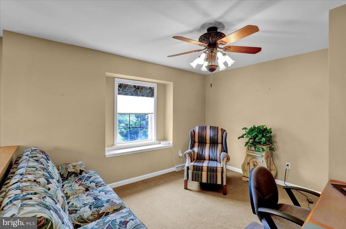 128 Macintosh Drive photo 28