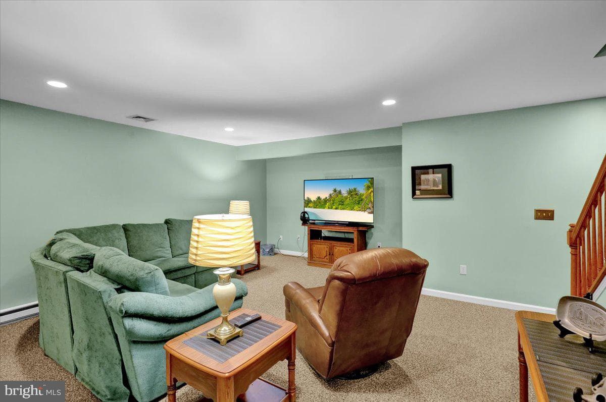 128 Macintosh Drive photo 30