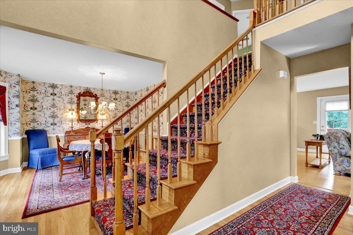 128 Macintosh Drive photo 5