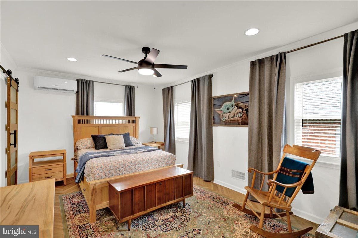 18 E Maple Street photo 17