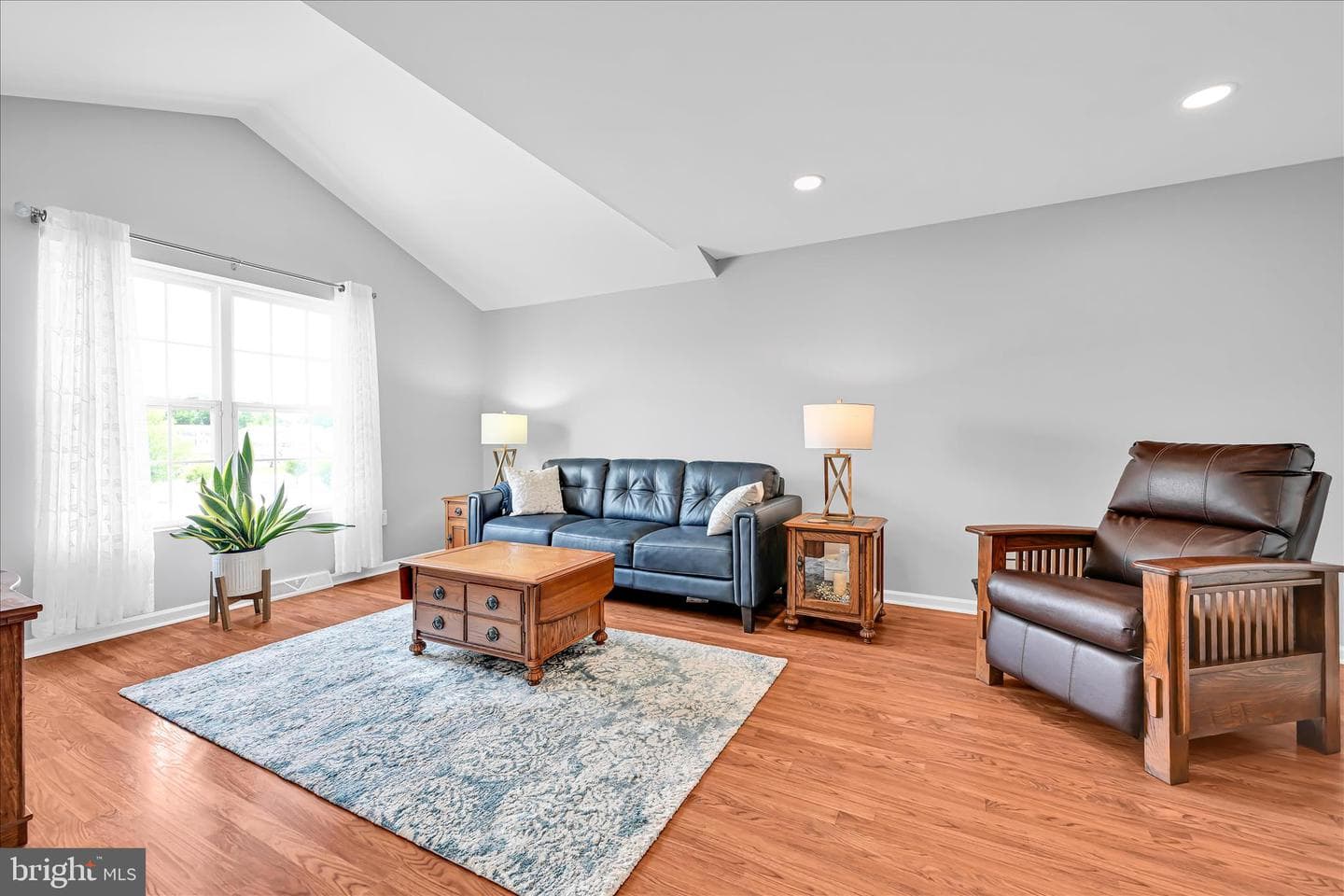 2171 Penn Street photo 5