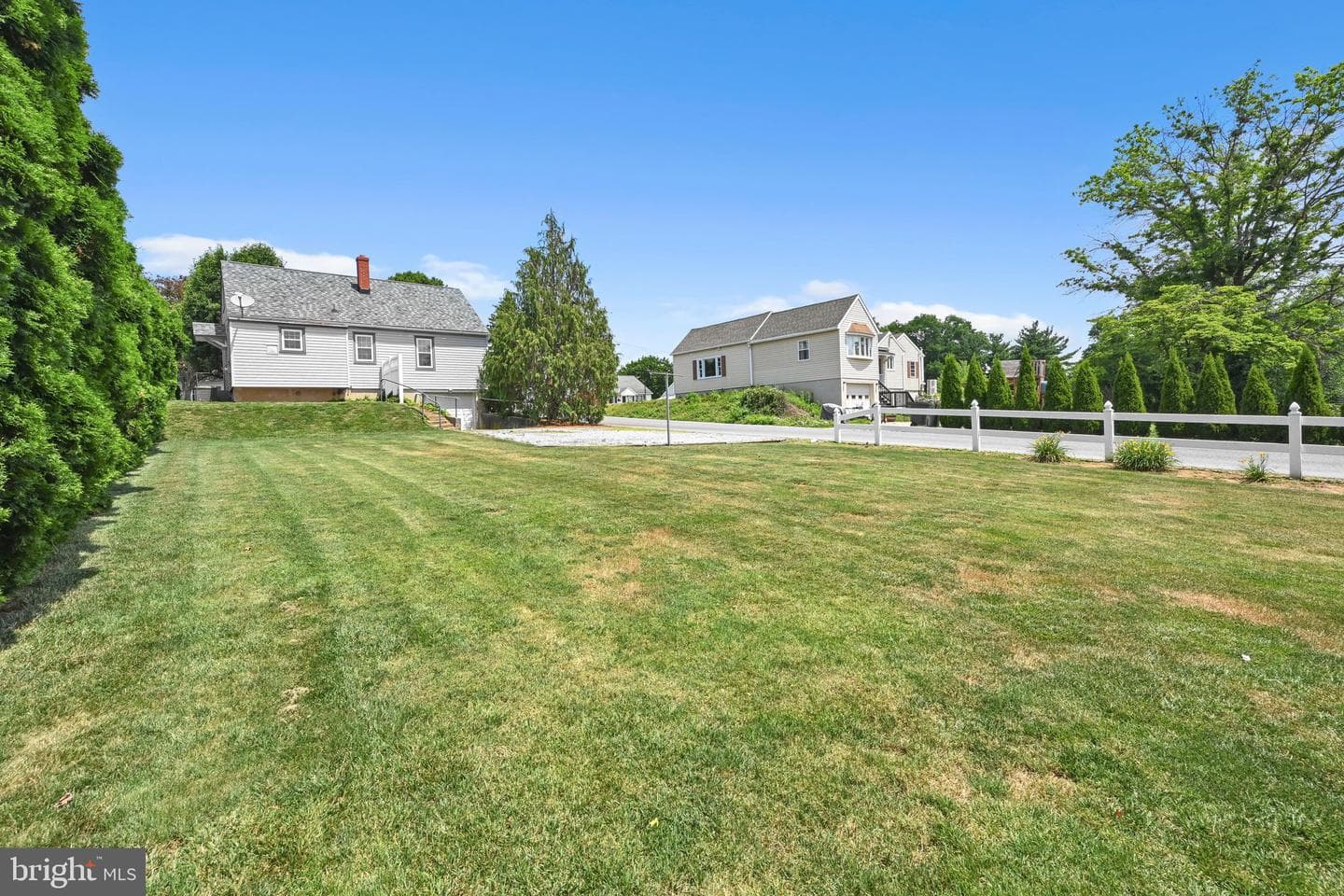 538 W Walnut St L-0122 photo 21