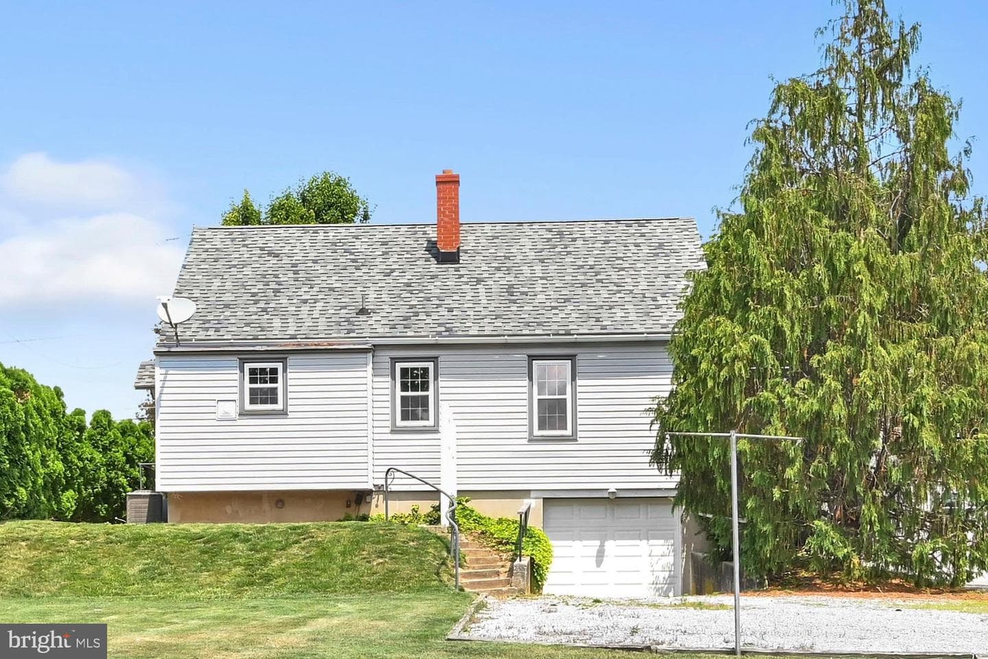 538 W Walnut St L-0122 photo 32