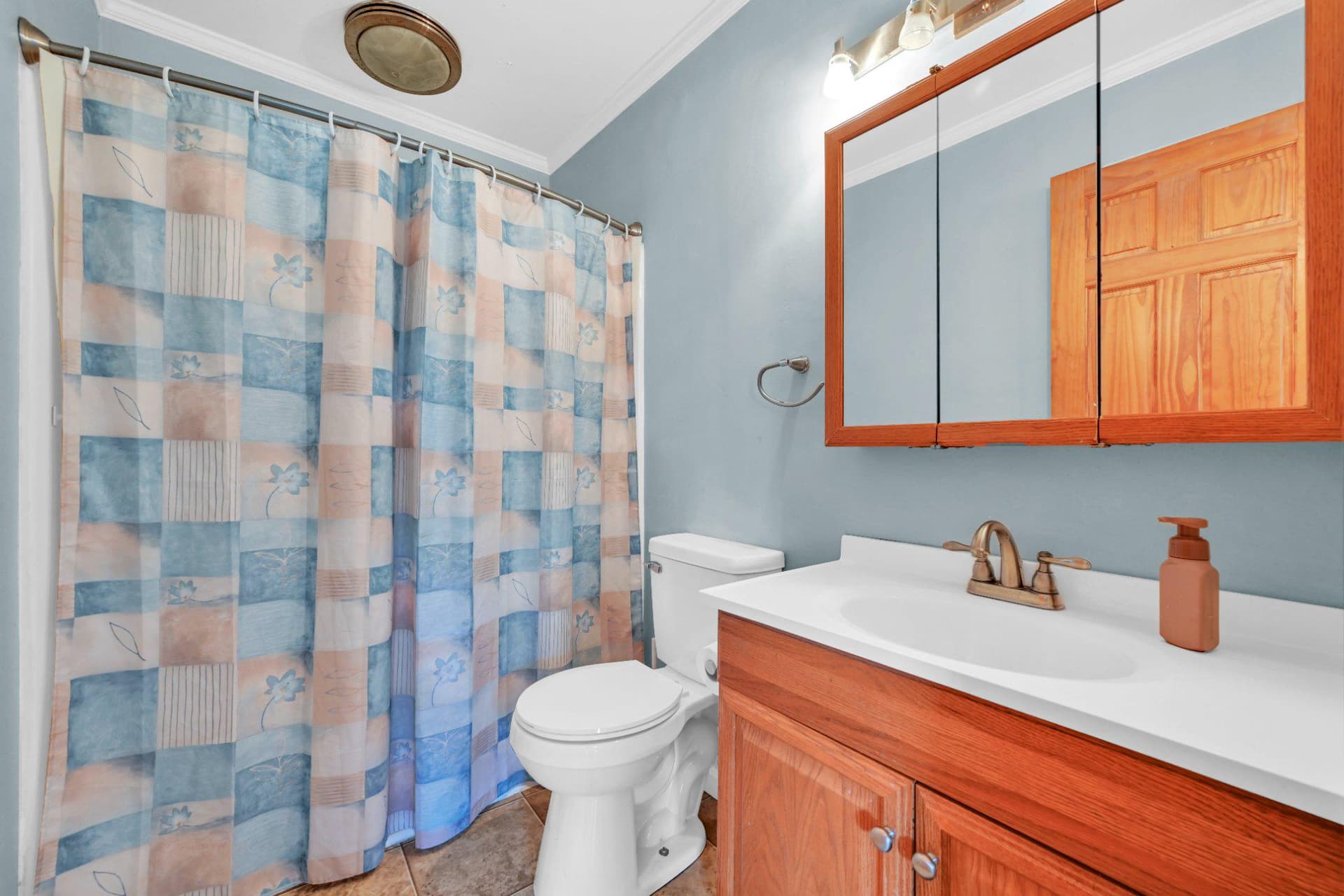 103 W Walnut Street photo 13