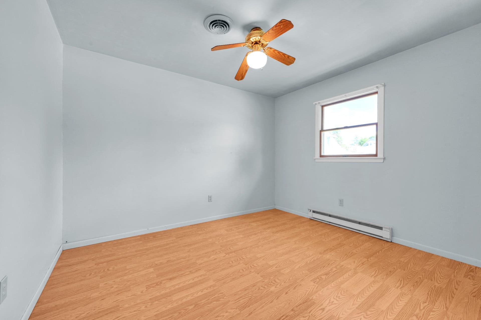 103 W Walnut Street photo 14