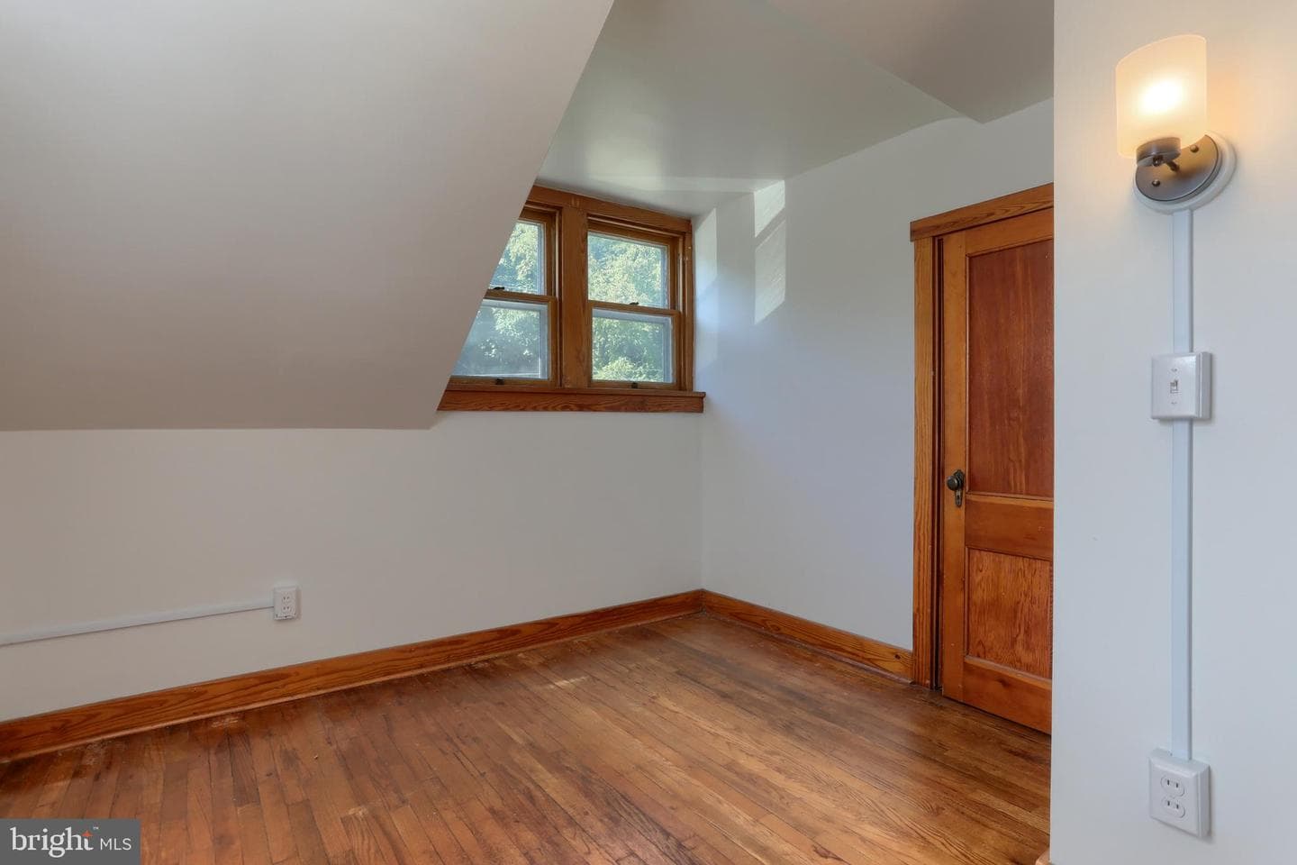 1411 Jay Street photo 40