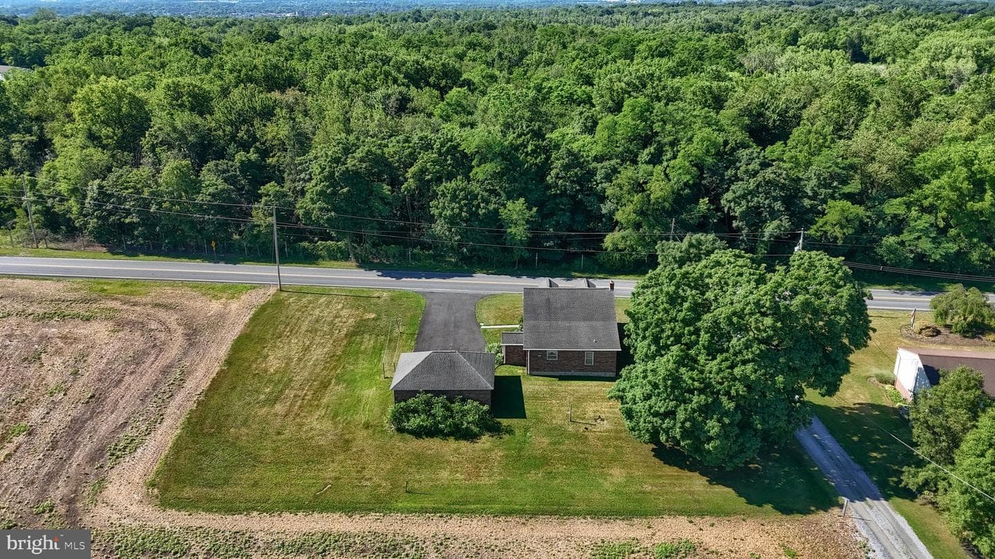 1411 Jay Street photo 64