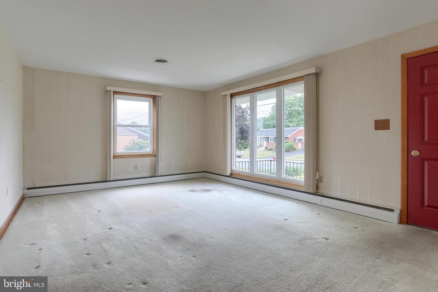 231 W Elm Street photo 6