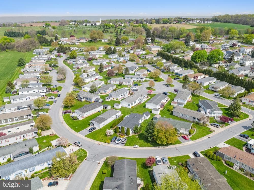 4 Evergreen Alley, Palmyra