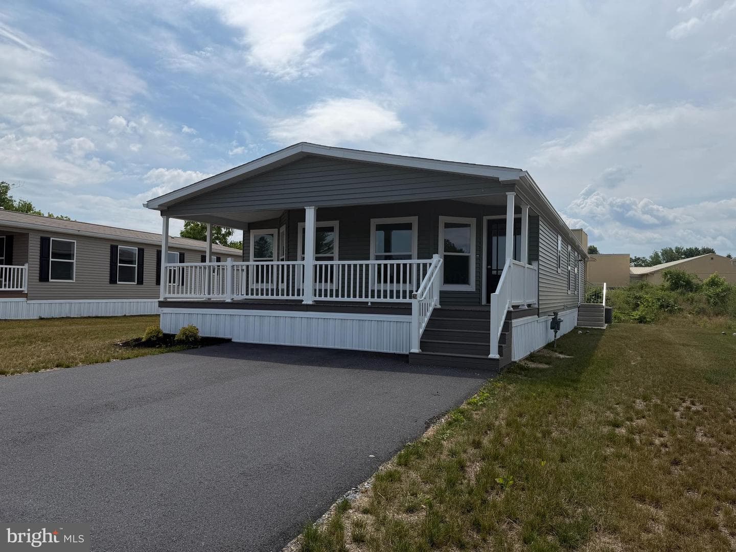 12 Evergreen Aly, Palmyra