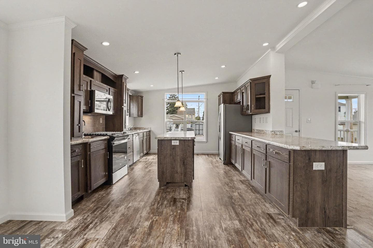 61 Evergreen Aly photo 16