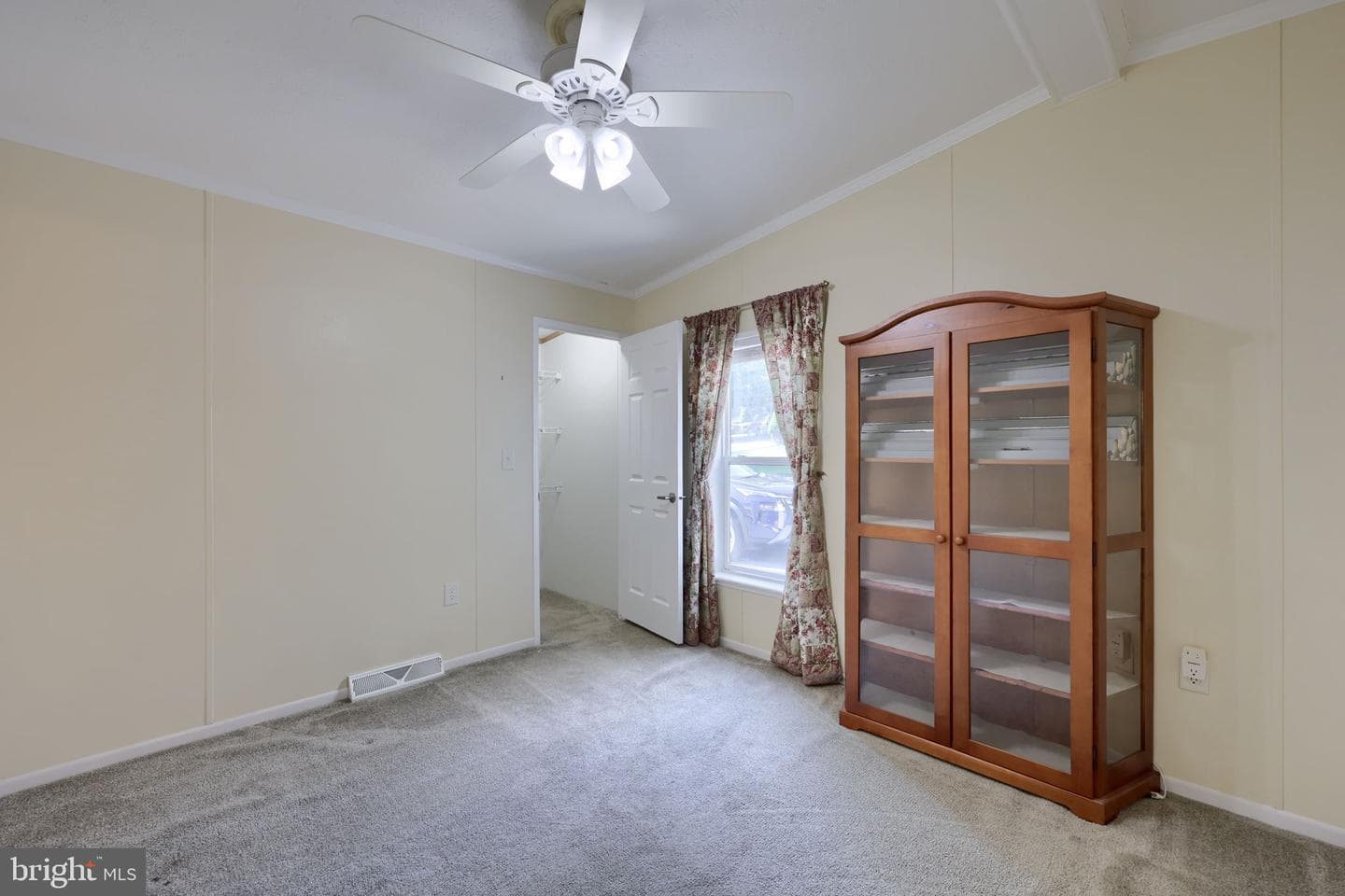 1037 Hemlock Circle photo 31