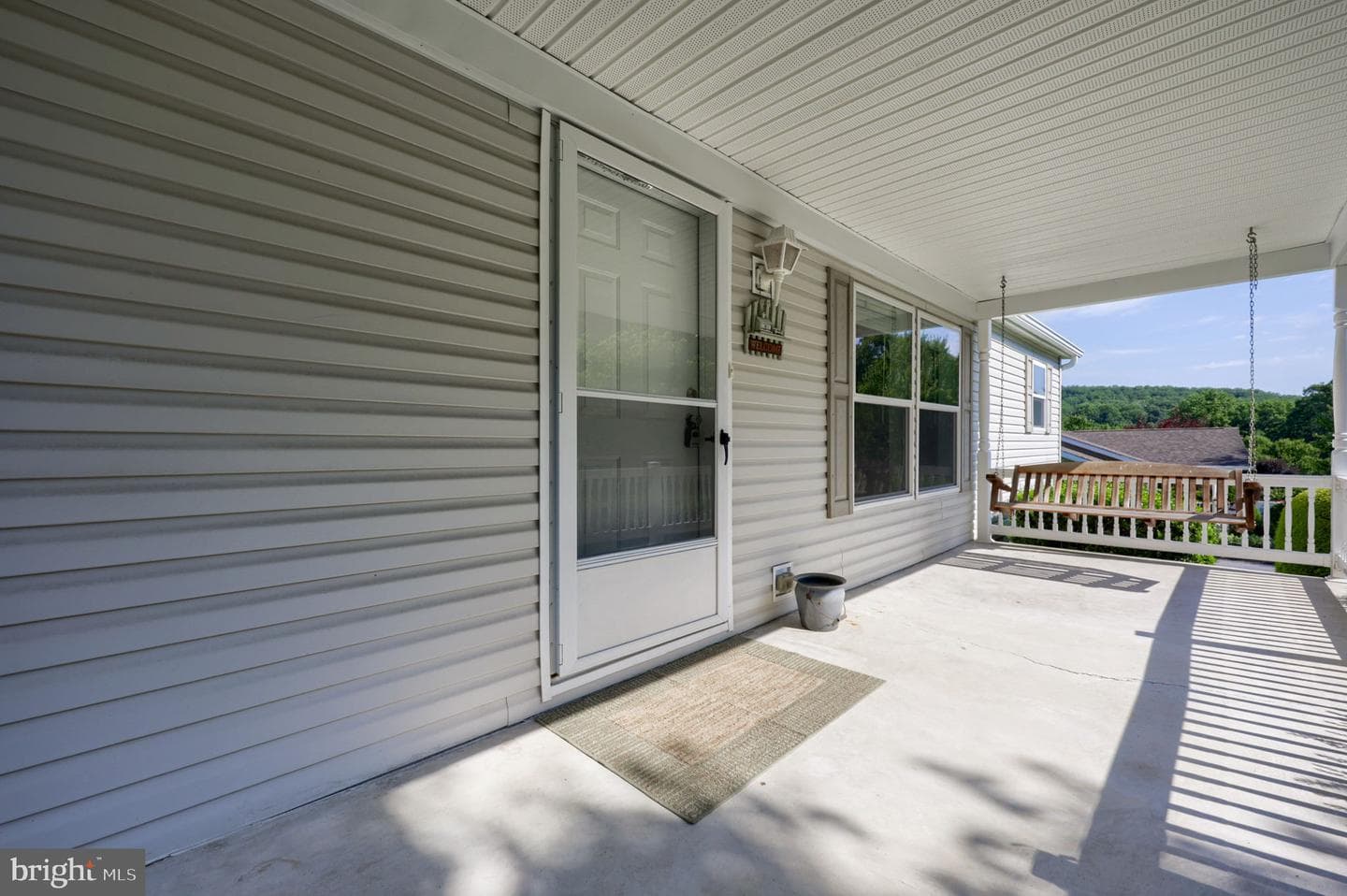 1037 Hemlock Circle photo 8