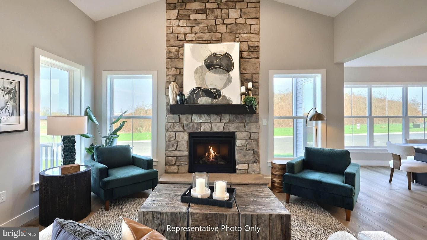 41 Canterbury Lane photo 9