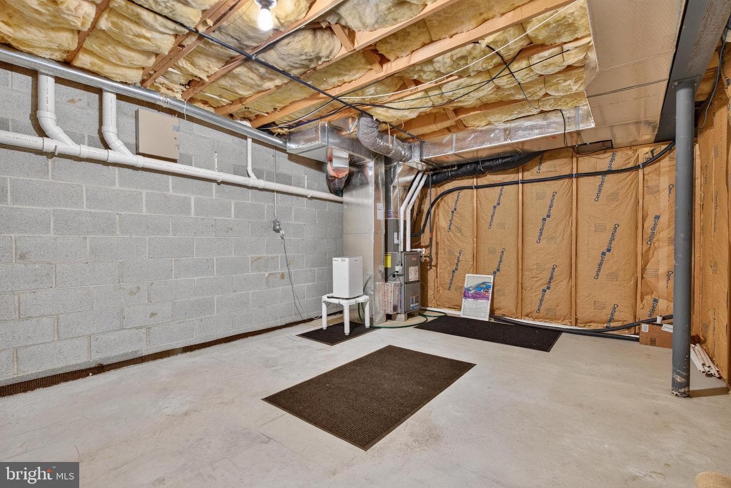 75 Pin Oak Street photo 36
