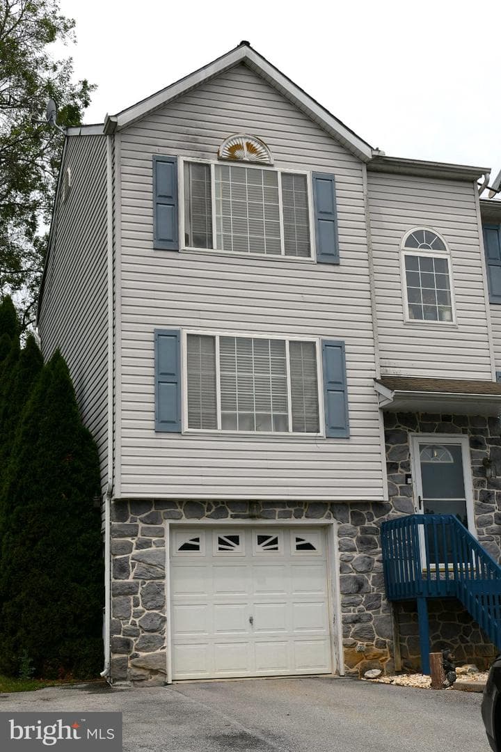 178 Riders Way, Lebanon