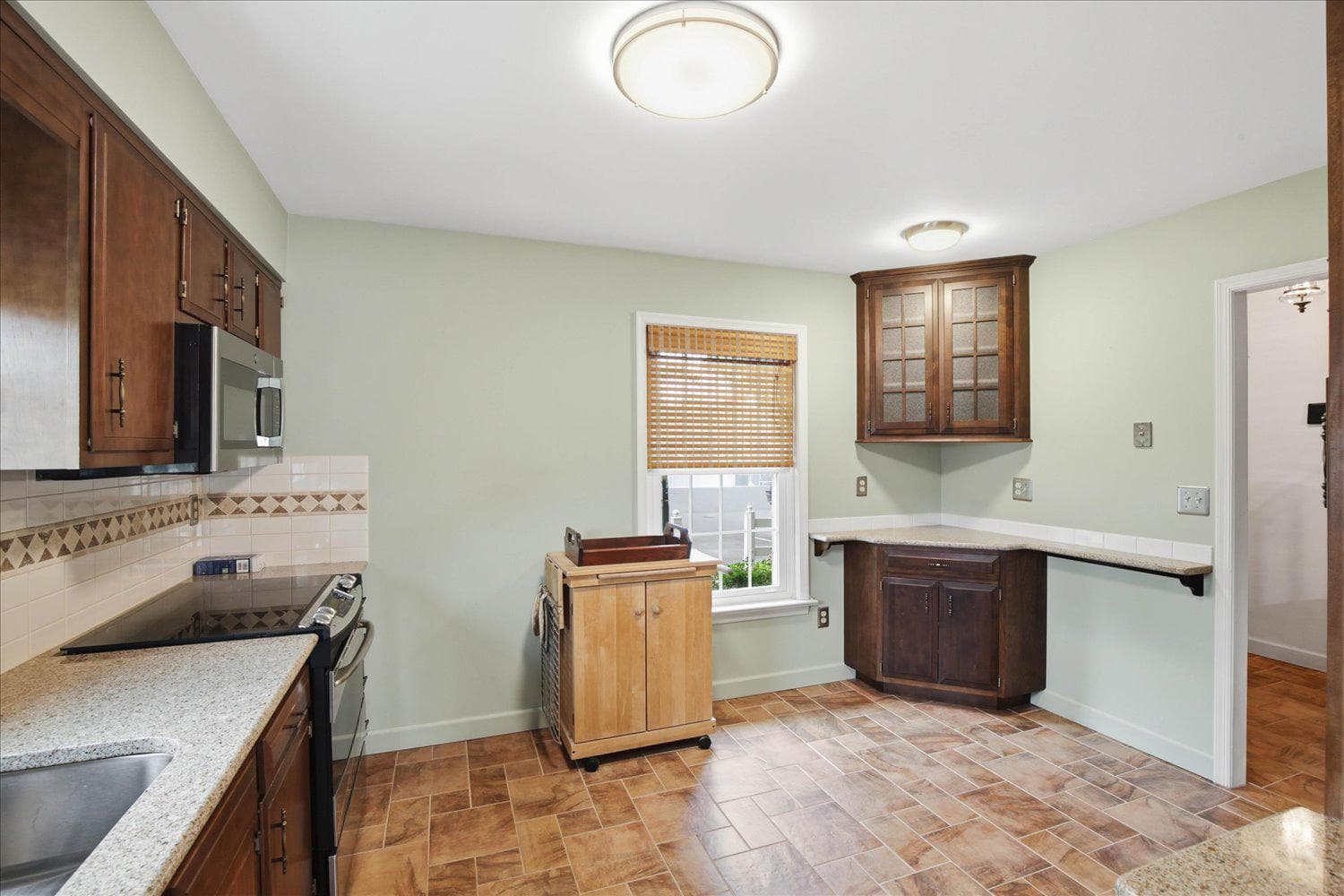 1922 Carlton Drive photo 10