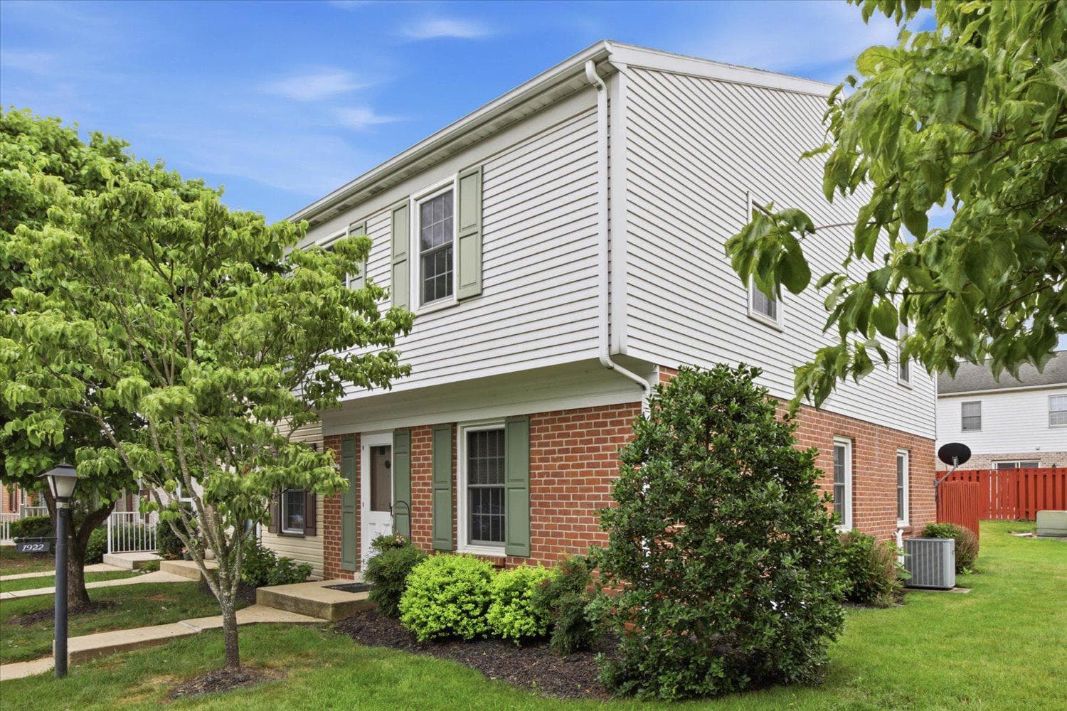 1922 Carlton Drive, Lebanon