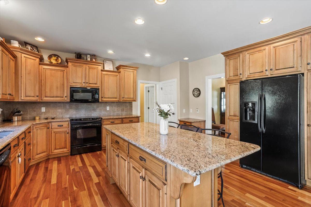304 Iron Valley Drive, Lebanon