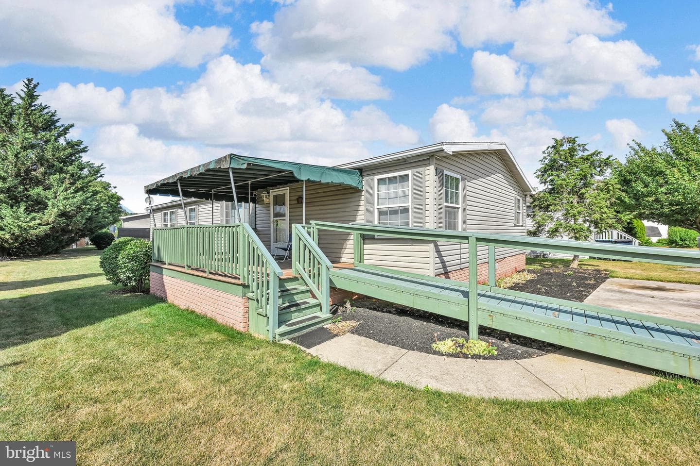 379 W Spruce Street, Palmyra