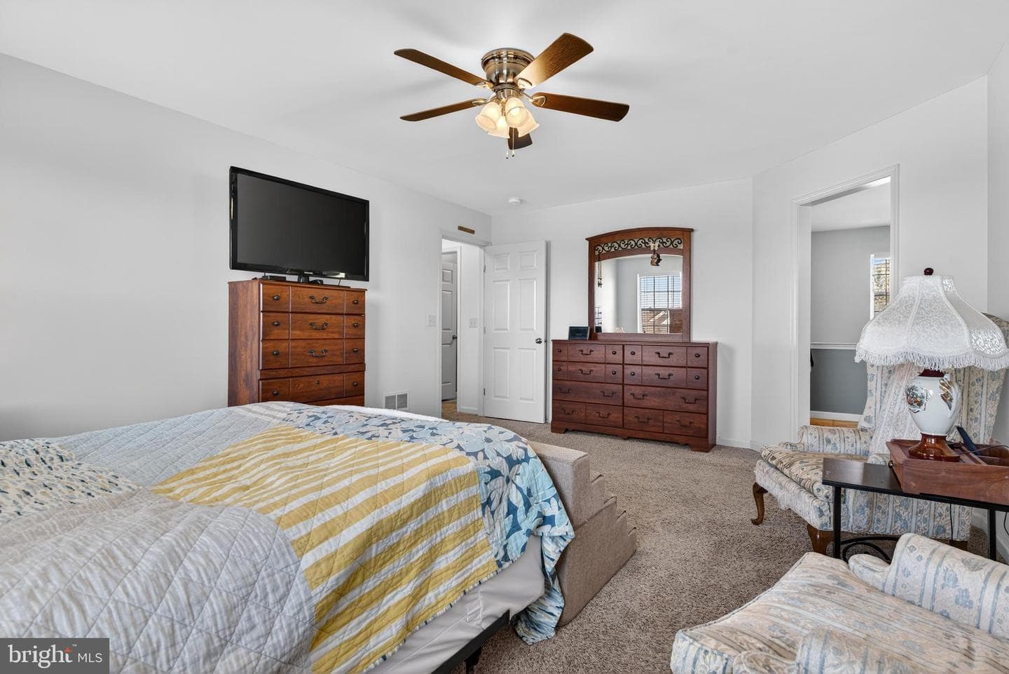 13 Blue Jay Way photo 33